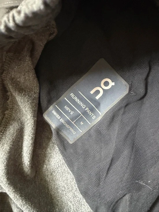 On Running Men’s Running Pants in Eclipse/Lead Size Medium Vented Track Pant - Picture 13 of 16